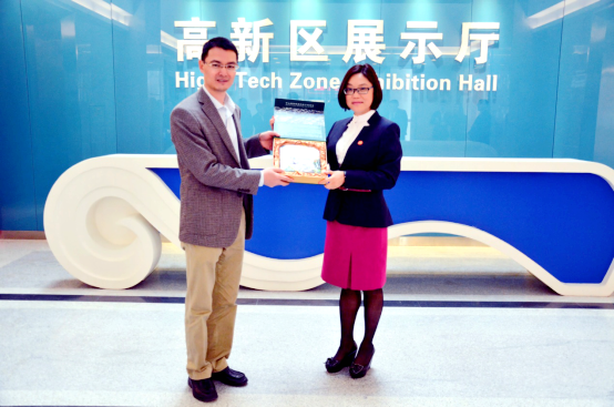 ǰԴ^(q){(dio)в_չF(tun)(du)չӖ(xn)