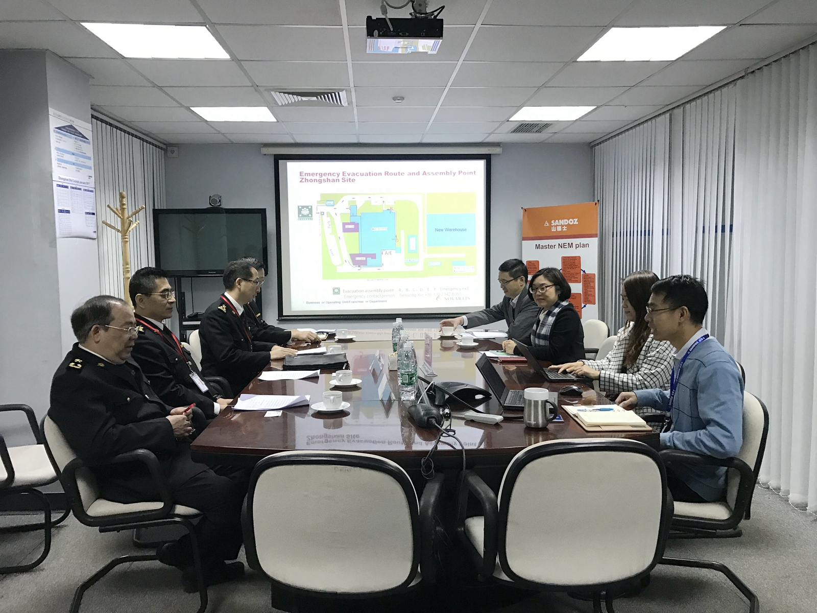 ɽP(gun)P(gun)LS؈@^(q){(dio)