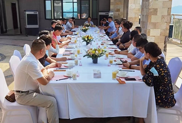 ؈@^(q)׈(chng)I(y)ҡ͕(hu)AMek